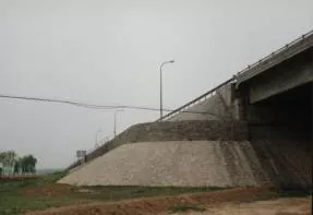 京福路大桥高填路基工程