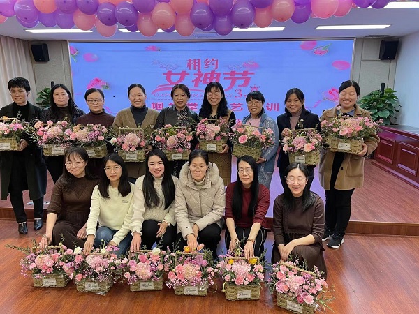 花艺培训现场 (2).jpg